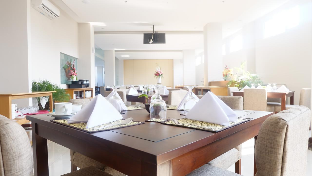 Syariah Radho Hotel Sengkaling Malang Exterior photo